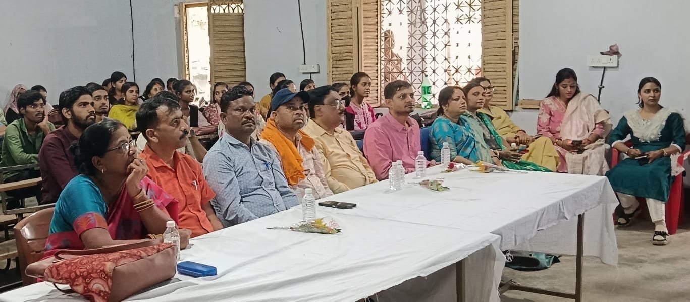 पीटीपीएस महाविद्यालय में खेलो इंडिया संवाद कार्यक्रम का हुआ आयोजन