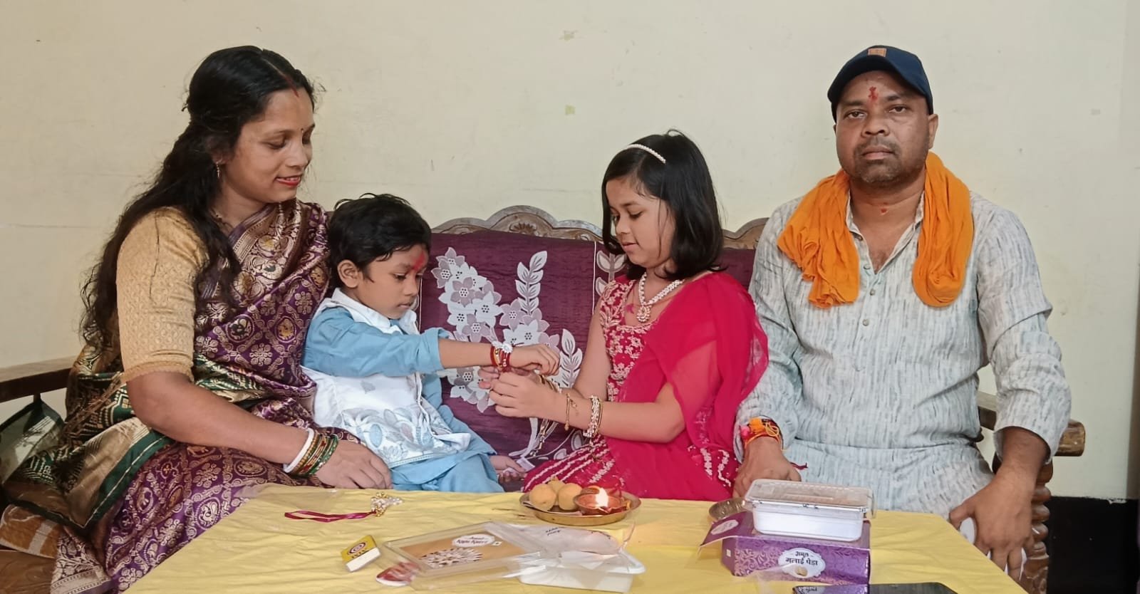 पतरातू और आसपास के क्षेत्र में भाई-बहन का पावन पर्व रक्षाबंधन धूमधाम से मनाया गया