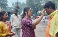 दुर्गा वाहिनी की बहनों ने बांधा रक्षा सूत्र, सेवा योद्धाओं को दिया सम्मान