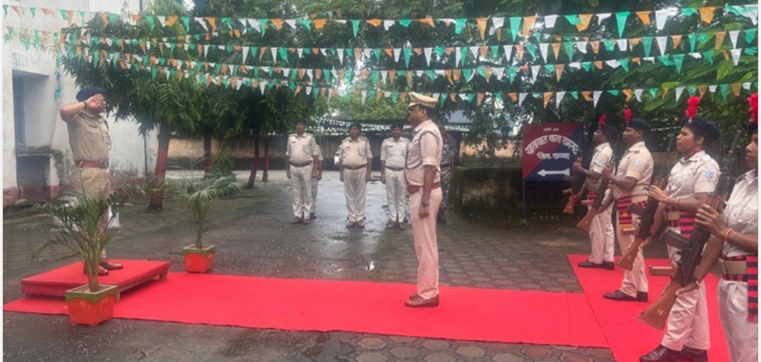 रामगढ़ यातायात थाना का एसपी ने किया वार्षिक निरीक्षण