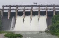 पतरातू डैम के चार फाटकों को खोल कर किया जा रहा है जल निकासी