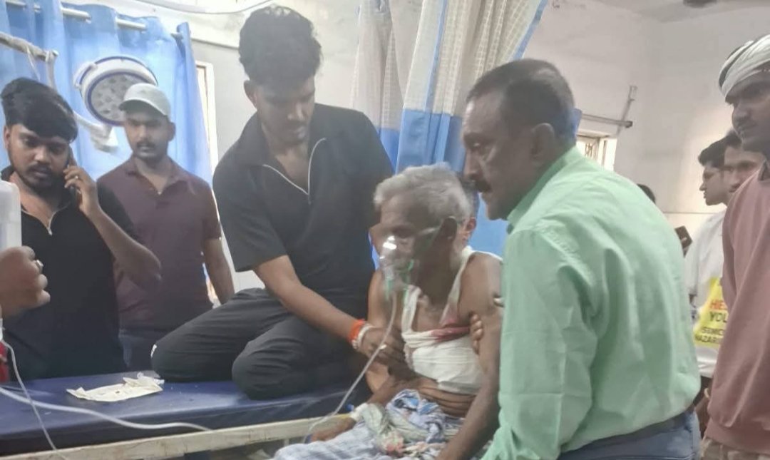 पदमा में सेवानिवृत्त शिक्षक को बाइक सवार ने मारी गोली,गंभीर