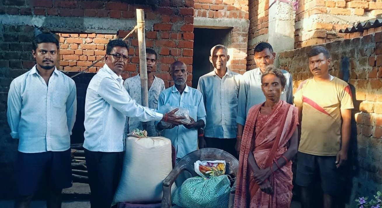 मुश्किल वक्त में मिला सहारा, क्रियाकर्म के लिए खाद्य सामग्री व आर्थिक सहयोग