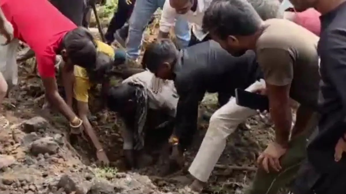 धनबाद में अवैध कोयला खनन के दौरान भू-धंसान की चपेट में आने से दो महिलाओं की मौत