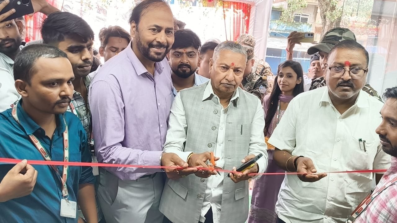 सिटी कार्ट का हुआ शुभारंभ, सांसद कालीचरण सिंह ने किया उद्घाटन