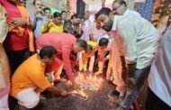 पीएम मोदी के जन्मदिन पर सांसद मनीष जायसवाल ने जलाया ‘आशीर्वाद का दीया’