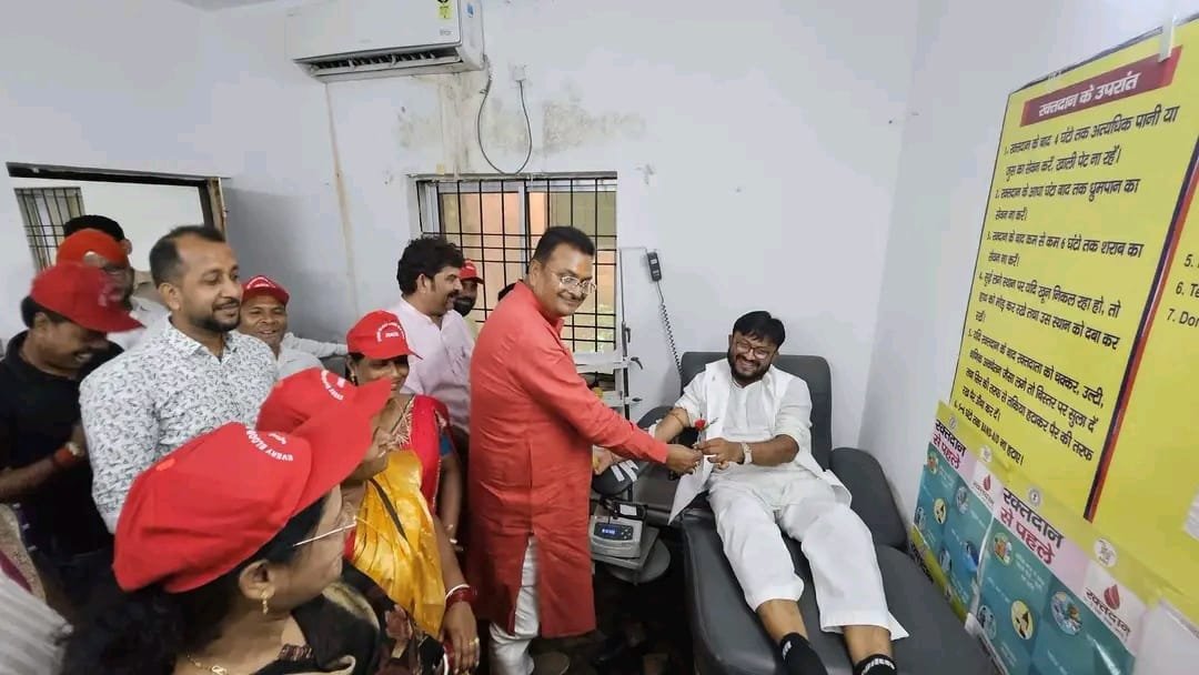 रक्तदान महादान और ‘आशीर्वाद का दीया’ से गूंजा रामगढ़