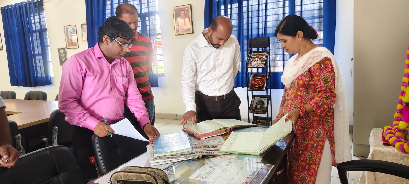 अभिभावकों से प्राप्त शिकायतों के आलोक में उपायुक्त ने जवाहर नवोदय विद्यालय पतरातू का किया औचक निरीक्षण
