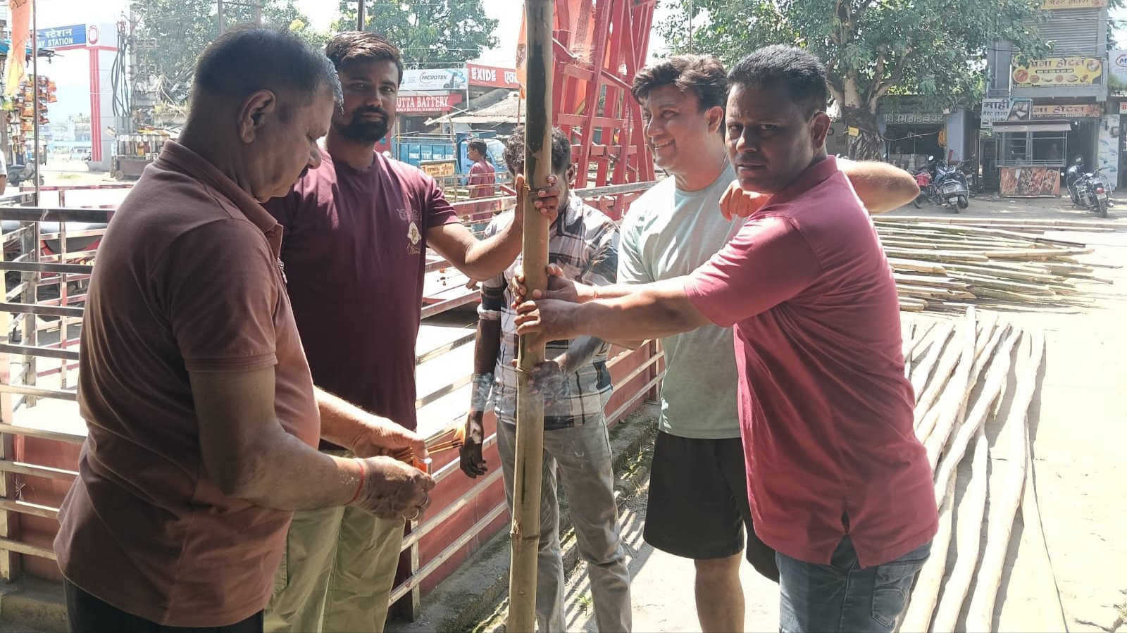 दुर्गा पूजा पंडाल निर्माण का हुआ पूजन