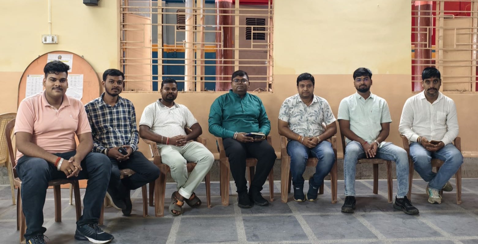 वंदे मातरम्’ के सामूहिक गायन को लेकर पूर्व छात्र परिषद की बैठक संपन्न हुई