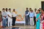 जिला के उपायुक्त कार्यालय के सीढियों पर पूर्व केंद्रीय मंत्री यशवंत सिन्हा और शंकर चौधरी के नेतृत्व में हुई धरना