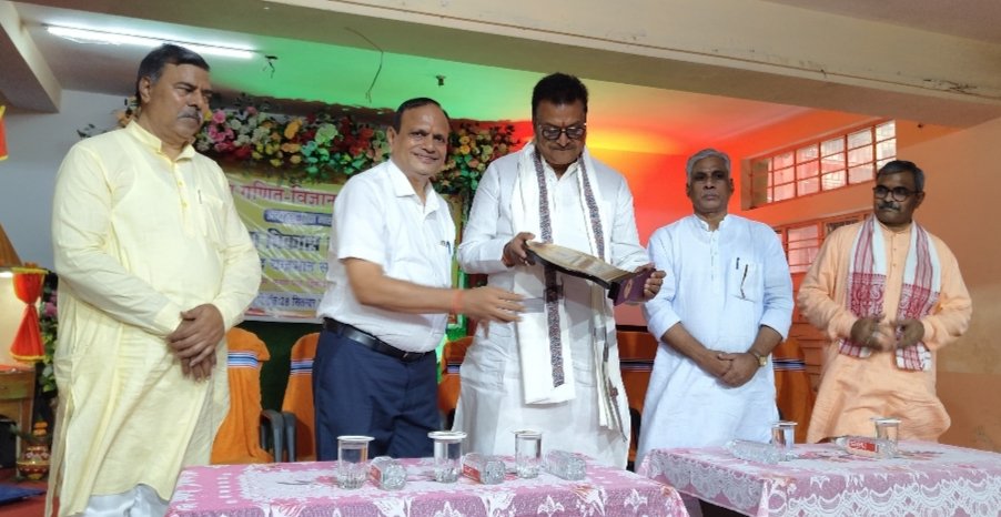 रामप्रसाद चंद्रभान सरस्वती शिशु विद्या मंदिर में आयोजित क्षेत्रीय गणित-विज्ञान मेले में विद्यार्थियों ने दिखाई प्रतिभा