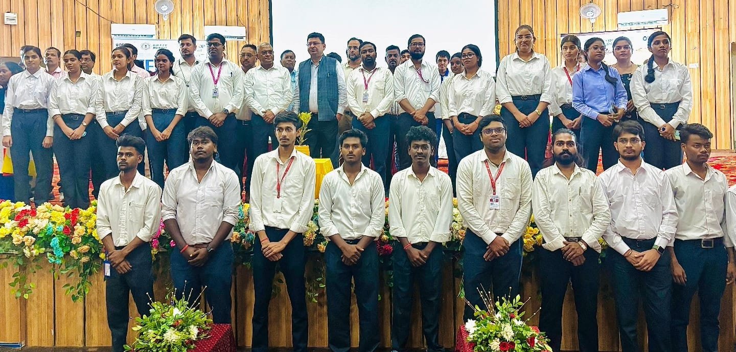 एक दिवसीय जिला स्तरीय तेजस कार्यशाला में राधा गोविन्द विश्वविद्यालय के विद्यार्थियों ने लिया भाग