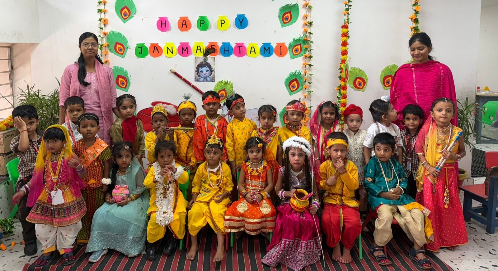 श्री गुरु नानक पब्लिक स्कूल में हर्षोल्लास से मनाई गई जन्माष्टमी