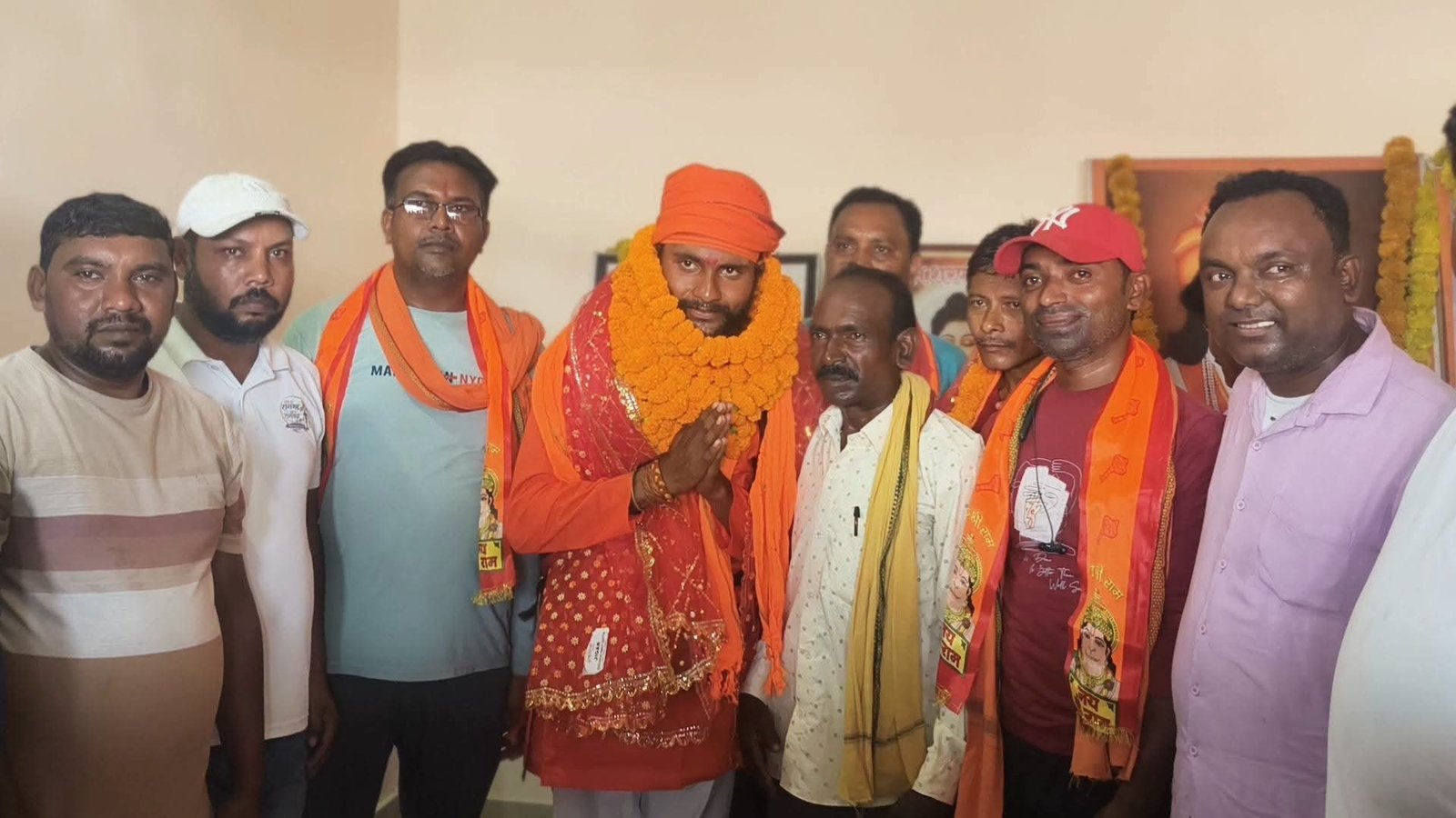नौ महीने तक साइकिल दौड़ाई, चार धाम की यात्रा पूरी कर गांव लौटे कुंदन