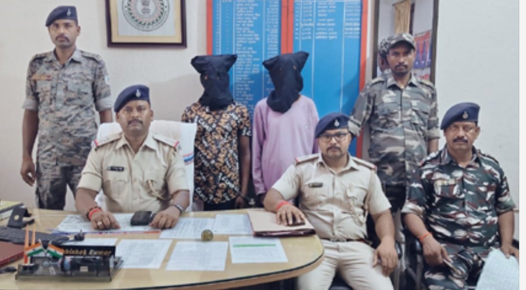 गोला पुलिस ने फरार चल रहे दो प्राथमिक अभियुक्तों को गिरफ्तार किया