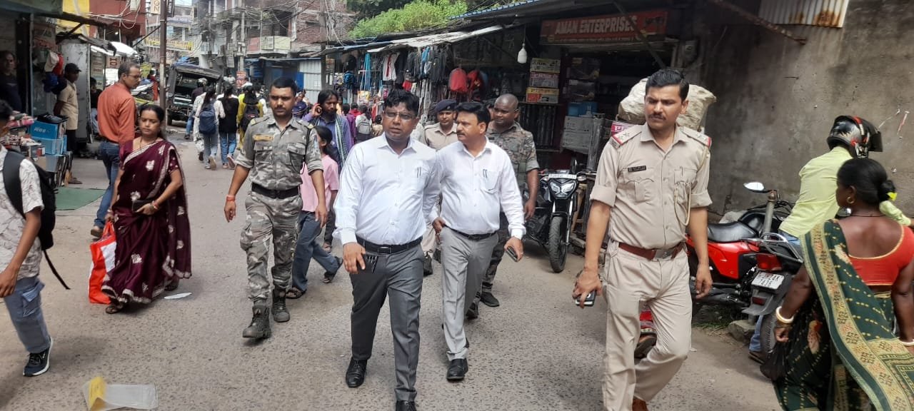 कोटपा अधिनियम के अनुपालन को लेकर शैक्षणिक संस्थानों के 100 मीटर परिधि में चलाया गया जांच अभियान