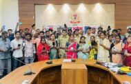 ऑपरेशन भरोसा के तहत पुलिस ने 61 गुम हुए मोबाइल को वास्तविक मालिकों को सौंपा