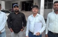 जनवितरण दुकानों में कम अनाज देने का आरोप, उपायुक्त से शिकायत