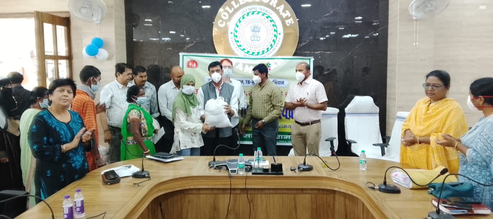 पोषण पोटली वितरण कार्यक्रम के तहत 38 टीबी मरीजों को वितरित की गई पोषण पोटली