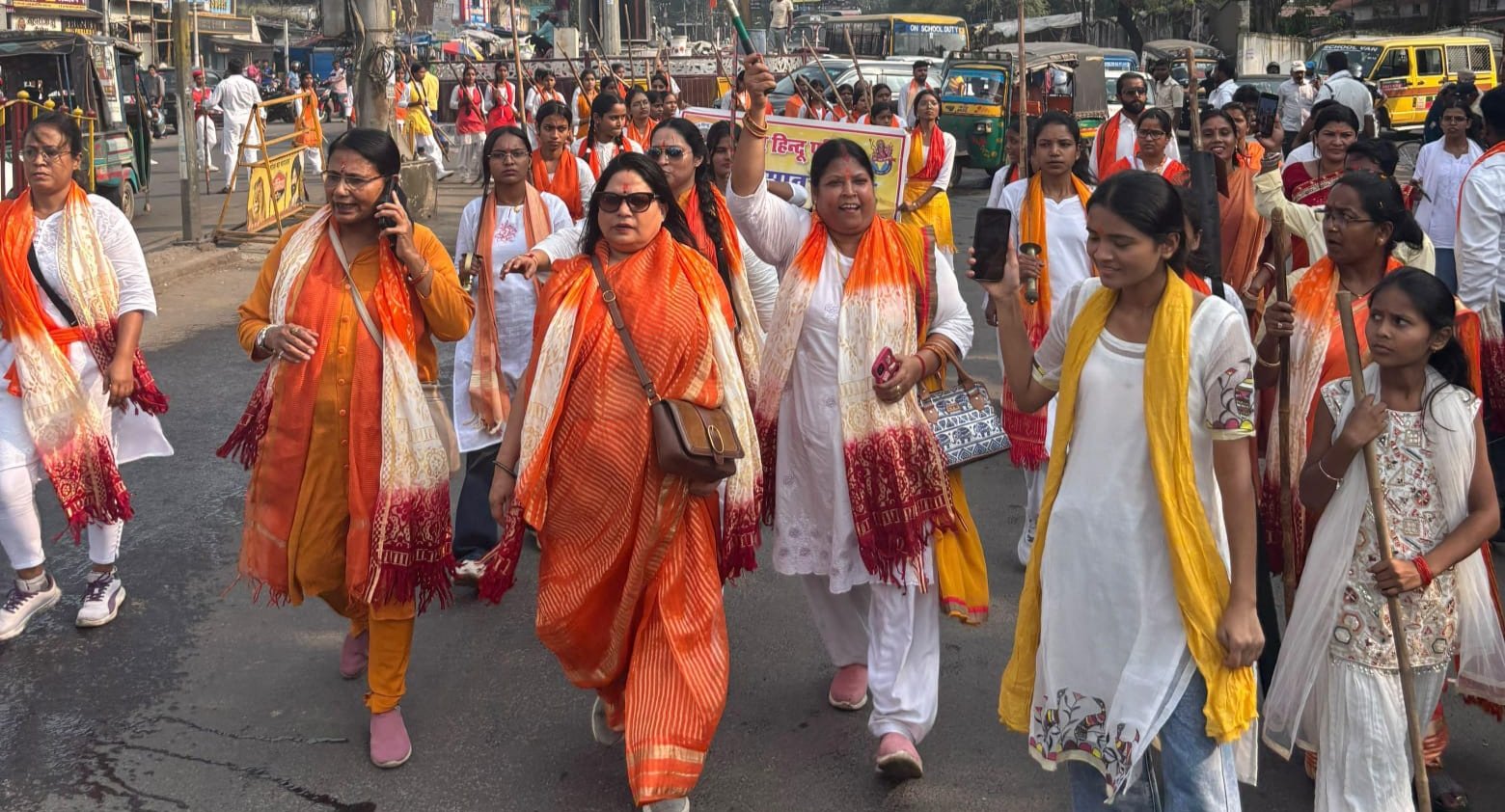 रामगढ़ में मातृशक्ति, दुर्गा वाहिनी का शक्ति प्रदर्शन, 400 बहनों ने निकाला भव्य शक्ति संचलन
