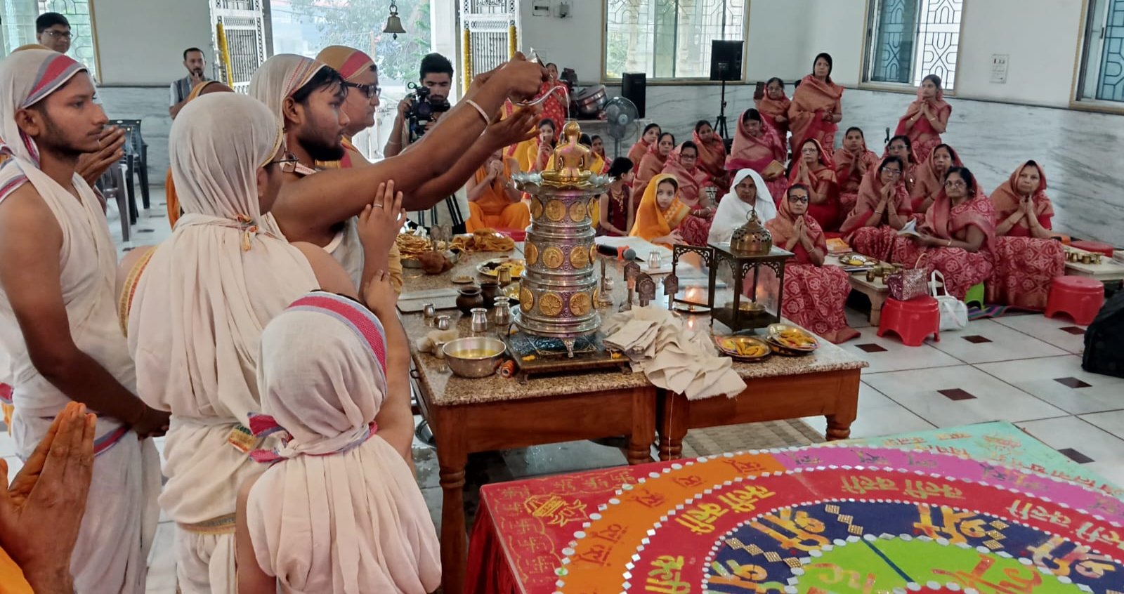 जैन समाज ने किया आचार्यश्री के संयम दीक्षा दिवस का आयोजन
