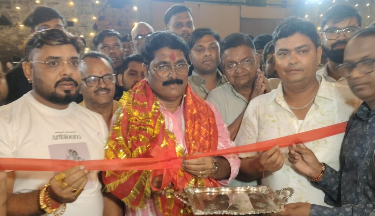 रामगढ़ जिला के दुर्गा पूजा पंडालो की उद्घाटन शुरू हुई,पूजा अर्चना आरंभ