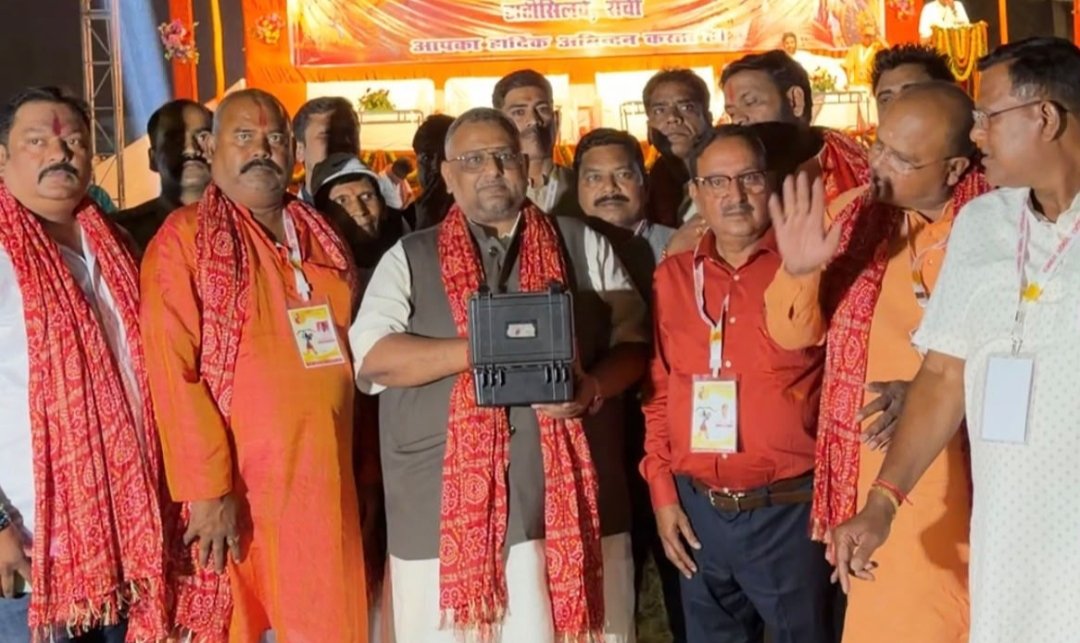 समाज को स्वयं राम बनकर 'दिमागी नक्सल' रूपी आधुनिक रावण का वध करना होगा: डॉ. प्रदीप कु वर्मा