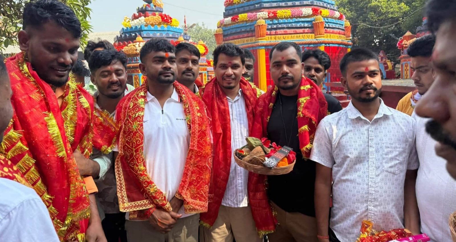 डुमरी विधायक डॉ. जयराम महतो ने माँ छिन्नमस्तिका की पूजा अर्चना