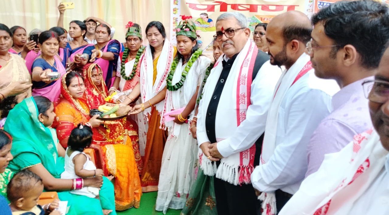 रामगढ़ में 'प्रोजेक्ट समर्थ' के तहत दोहाकातू पंचायत में विशेष शिविर आयोजित