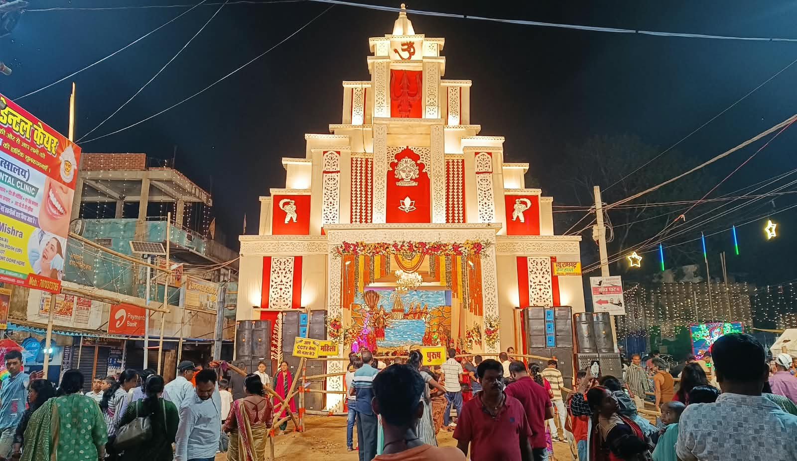 श्री श्री दुर्गा पूजा समिति सेवटा रांची रोड का भब्य पूजा पंडाल और स्वचालित प्रतिमा आकर्षण का केंद्र