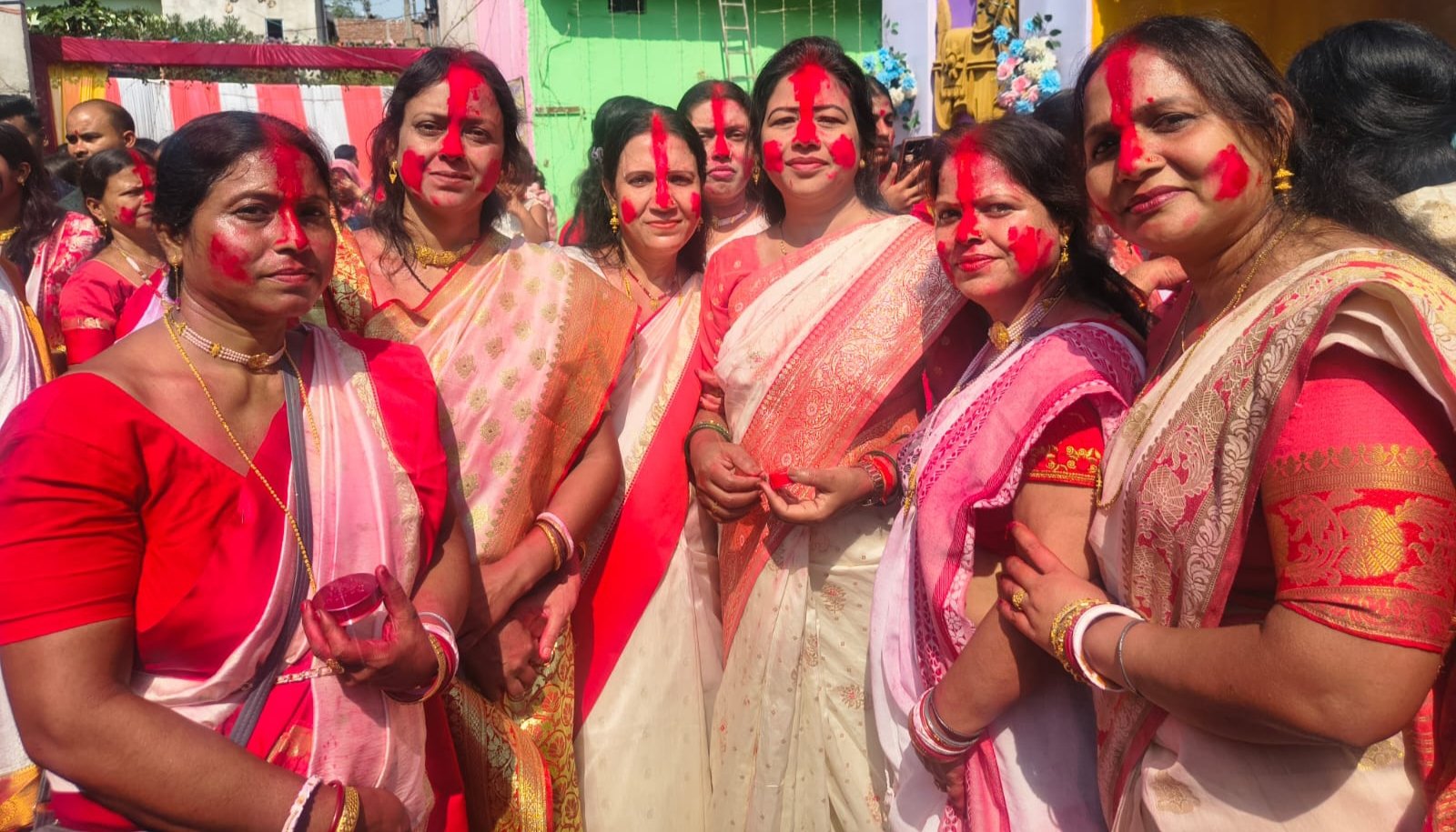 सिंदूर खेला में विधायक ममता देवी हुई शामिल